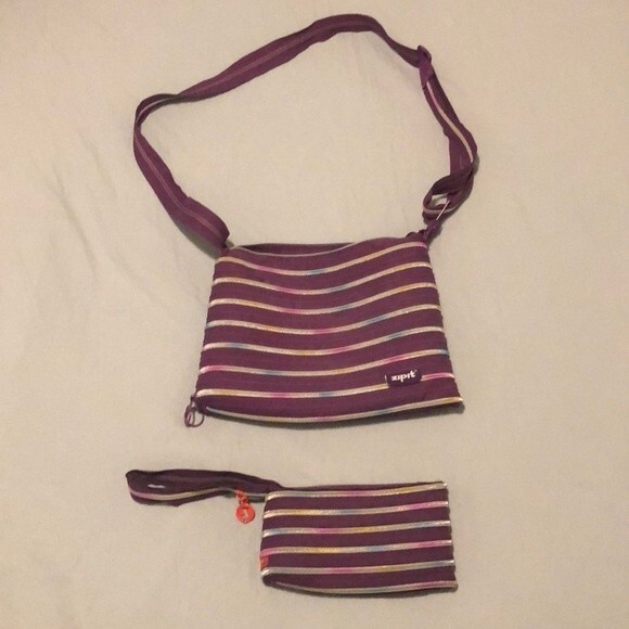Zipit Purple Zipper Bag with Matching Wallet/Change Purse/Card Holder - Picture 1 of 13